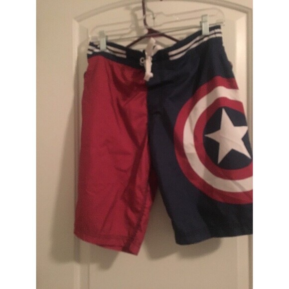 Marvel Captain America Swim Trunks Shorts Men's Size Medium Multi-Color - Picture 1 of 7